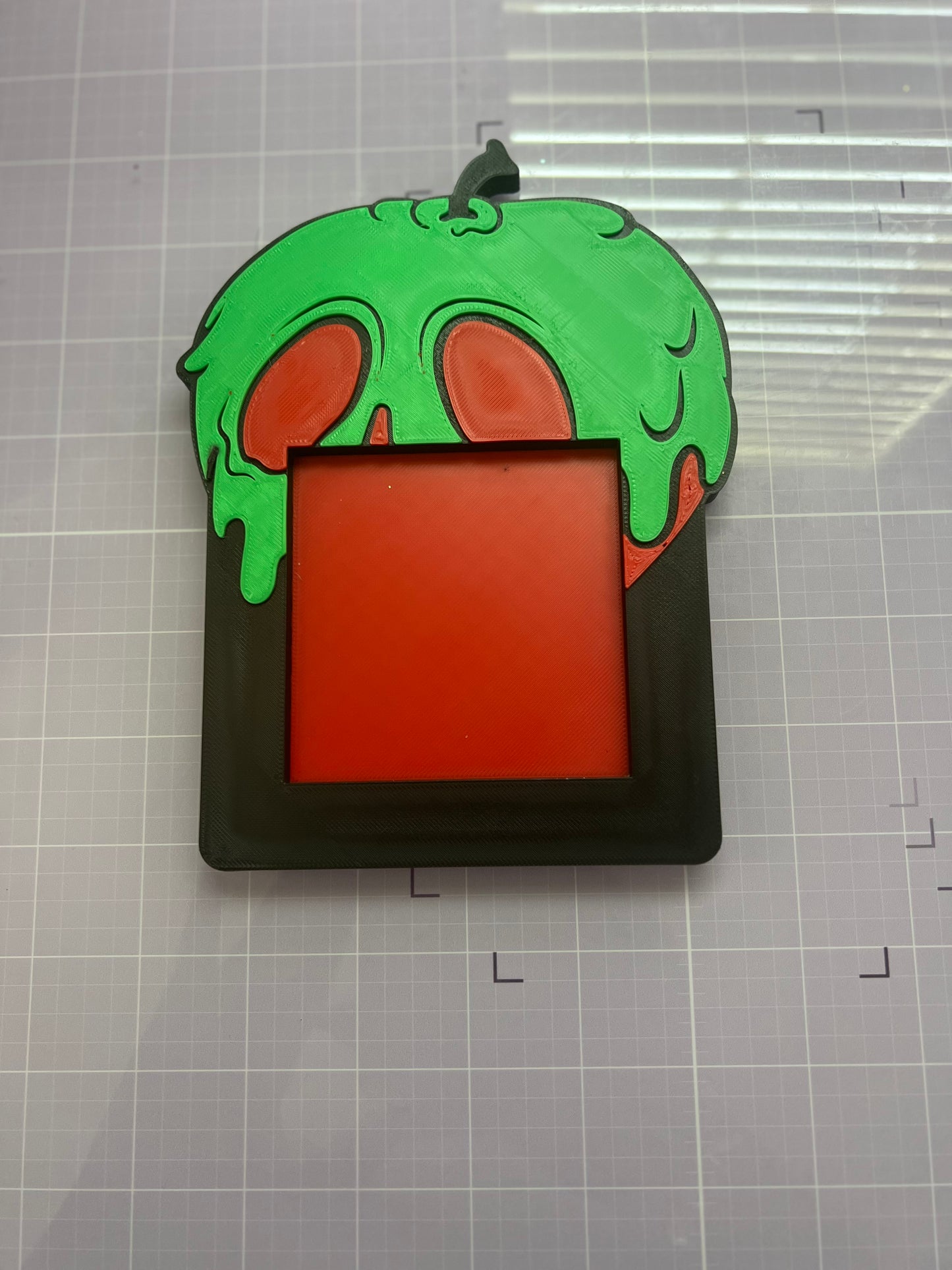 3D Poison Apple Note Tray